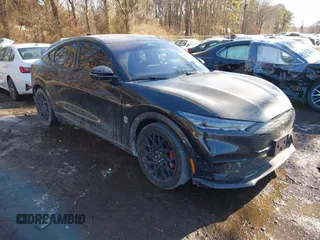 2023 Ford Mustang Mach-E GT z VIN 3FMTK4SX5PMA24192, wystawiony jako IAAI lot #41431780 z przebiegiem 10 394 mil mil oraz . Historia ofert i sprzedaży dostępna na DreamBid. Obrazek 1.