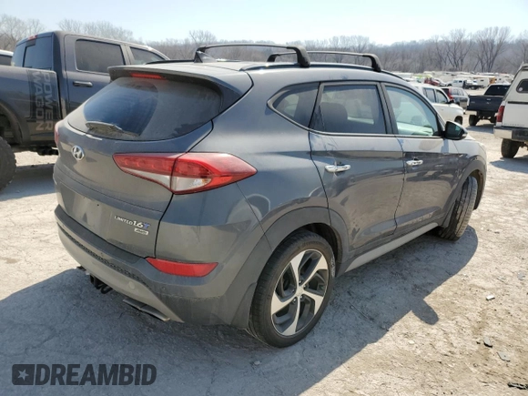 2017 Hyundai Tucson Limited z VIN KM8J3CA27HU370309, wystawiony jako Copart lot #48819045 z przebiegiem 75 227 mil mil oraz Szkoda całkowita • Salvage title. Historia ofert i sprzedaży dostępna na DreamBid. Obrazek 3.