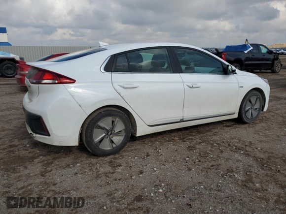 2020 Hyundai Ioniq SE with VIN KMHC75LC0LU186434, listed as a Copart auction lot 58251755 with 131,785 mi miles and Salvage title. Bid and sale history available at DreamBid. Image 3.