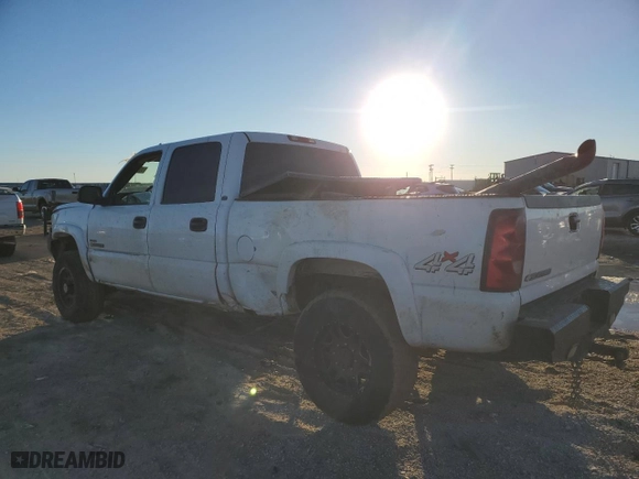 2007 Chevrolet Silverado 2500HD Classic LT3 with VIN 1GCHK23D57F171387, listed as a Copart auction lot 38148284 with 199,822 mi miles and Clean Title. Bid and sale history available at carsss.com. Image 2.