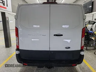 2019 Ford Transit with VIN 1FTYR1YG4KKB43492, listed as a IAAI auction lot 41976522 with 125,789 mi miles and . Bid and sale history available at carsss.com. Image 1.
