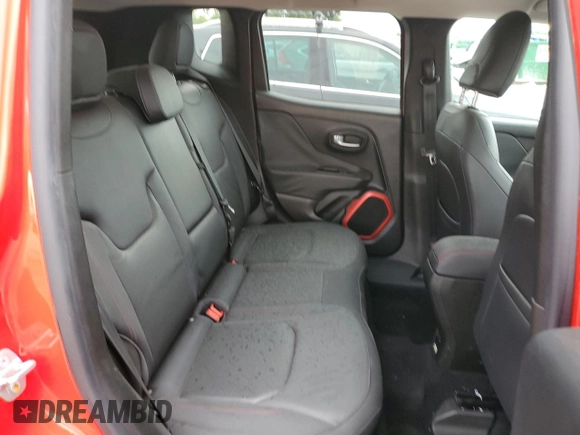 2015 Jeep Renegade Trailhawk z VIN ZACCJBCT4FPC44359, wystawiony jako Copart lot #59041645 z przebiegiem 141 318 mil mil oraz Nie do naprawy • Non repairable. Historia ofert i sprzedaży dostępna na DreamBid. Obrazek 11.
