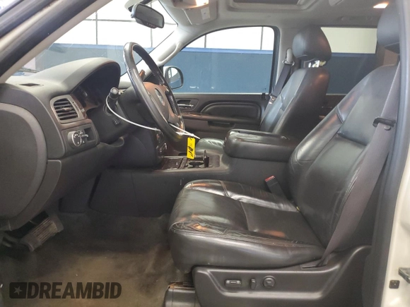 2012 GMC Yukon Denali with VIN 1GKS2EEF4CR147472, listed as a Copart auction lot 73318464 with 133,953 mi miles and Clean Title. Bid and sale history available at carsss.com. Image 7.