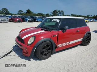 2004 MINI Hardtop z VIN WMWRC334X4TC51255, wystawiony jako Copart lot #55153845 z przebiegiem 161 362 mil mil oraz Szkoda całkowita • Salvage title. Historia ofert i sprzedaży dostępna na DreamBid. Obrazek 1.