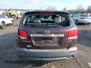 2012 Kia Sorento EX with VIN 5XYKUDA29CG262599, listed as a IAAI auction lot 41527740 with Not Provided miles. Bid and sale history available at carsss.com. Image 15.