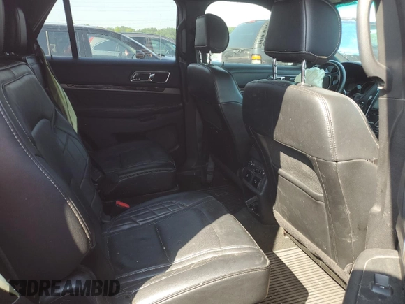 2016 Ford Explorer Platinum z VIN 1FM5K8HT0GGC96650, wystawiony jako Copart lot #58427945 z przebiegiem 129 381 mil mil oraz Szkoda całkowita • Salvage title. Historia ofert i sprzedaży dostępna na DreamBid. Obrazek 11.