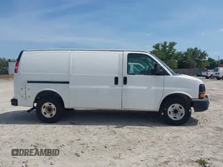 2012 GMC Savana Cargo z VIN 1GTW7FCA5C1190843, wystawiony jako IAAI lot #42161814 z przebiegiem 309 444 mil mil oraz . Historia ofert i sprzedaży dostępna na DreamBid. Obrazek 13.