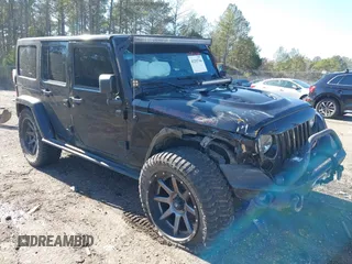 2015 Jeep Wrangler Unlimited Rubicon with VIN 1C4BJWFG9FL755152, listed as a IAAI auction lot 41293766 with 109,153 mi miles. Bid and sale history available at carsss.com. Image 6.