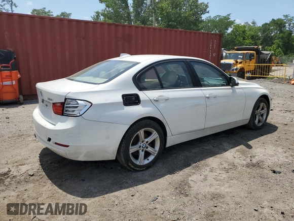 2013 BMW 3 Series 328i with VIN WBA3A5G58DNP21035, listed as a Copart auction lot 60543305 with 151,768 mi miles and Salvage title. Bid and sale history available at DreamBid. Image 3.