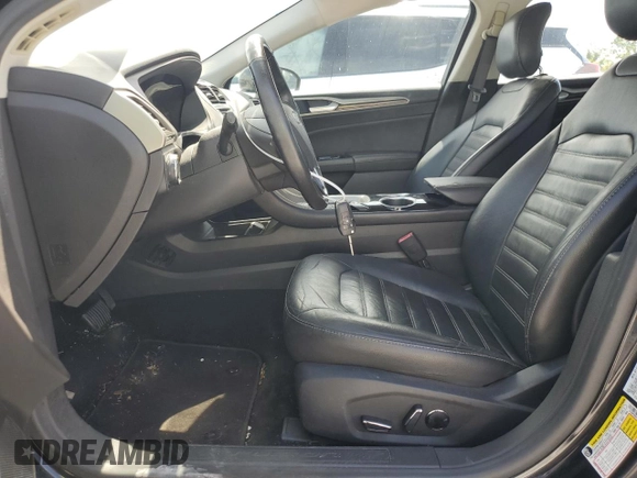 2013 Ford Fusion SE z VIN 3FA6P0HR7DR223169, wystawiony jako Copart lot #62751605 z przebiegiem 186 678 mil mil oraz Czysty tytuł • Clean title. Historia ofert i sprzedaży dostępna na DreamBid. Obrazek 7.