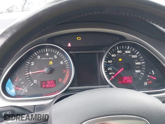 2008 Audi Q7 Premium Plus z VIN WA1EY74L38D058534, wystawiony jako IAAI lot #41868251 z przebiegiem 171 393 mil mil oraz . Historia ofert i sprzedaży dostępna na DreamBid. Obrazek 7.