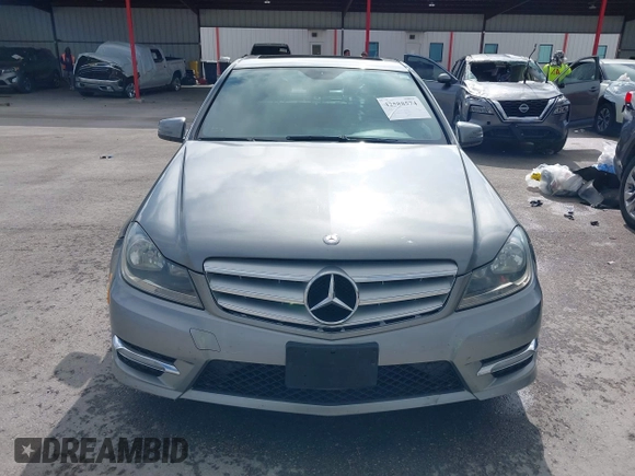 2013 Mercedes-Benz C 300 Sport с VIN WDDGF8AB2DR242498, выставлен на аукционе IAAI как лот 42588574 с пробегом 143 898 миль миль и . История ставок и продаж доступна на DreamBid. Изображение 12.