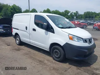 2016 Nissan NV200 S z VIN 3N6CM0KN2GK694734, wystawiony jako IAAI lot #42718526 z przebiegiem 158 892 mil mil oraz . Historia ofert i sprzedaży dostępna na DreamBid. Obrazek 1.