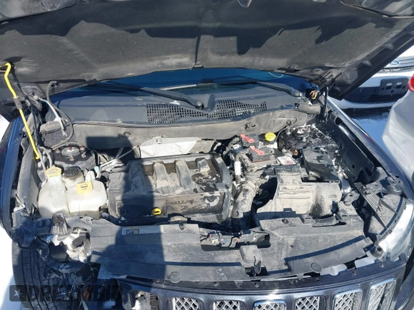 2015 Jeep Compass High Altitude Edition with VIN 1C4NJDEB1FD333345, listed as a IAAI auction lot 41607781 with 98,210 mi miles. Bid and sale history available at carsss.com. Image 10.