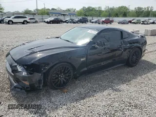 2019 Ford Mustang GT z VIN 1FA6P8CF5K5174615, wystawiony jako Copart lot #54683285 z przebiegiem 53 964 mil mil oraz Szkody całkowita. Historia ofert i sprzedaży dostępna na DreamBid. Obrazek 1.