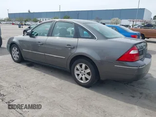 2006 Ford Five Hundred SEL with VIN 1FAFP24106G147137, listed as a IAAI auction lot 41823911 with 132,936 mi miles. Bid and sale history available at carsss.com. Image 3.