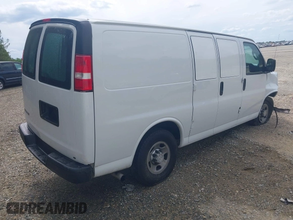 2020 Chevrolet Express Cargo with VIN 1GCWGAFP7L1128105, listed as a IAAI auction lot 42186923 with 183,036 mi miles and . Bid and sale history available at DreamBid. Image 4.