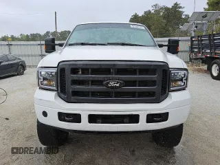 2007 Ford F-250 XL z VIN 1FTSW21P47EA83363, wystawiony jako Copart lot #49825005 z przebiegiem 160 460 mil mil oraz Czysty tytuł • Clean title. Historia ofert i sprzedaży dostępna na DreamBid. Obrazek 5.