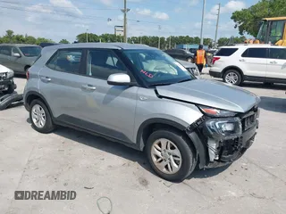 2021 Hyundai Venue SE z VIN KMHRB8A38MU112404, wystawiony jako IAAI lot #42221700 z przebiegiem 19 281 mil mil oraz . Historia ofert i sprzedaży dostępna na DreamBid. Obrazek 1.