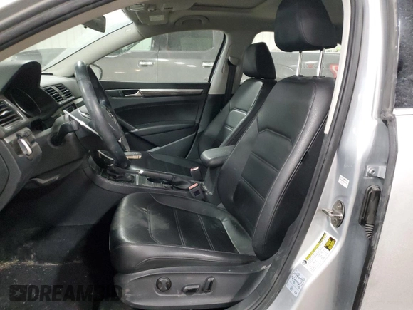 2018 Volkswagen Passat SE with VIN 1VWBA7A3XJC051218, listed as a Copart auction lot 42161495 with 86,219 mi miles and Salvage title. Bid and sale history available at DreamBid. Image 7.