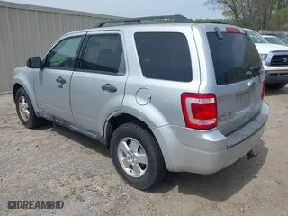 2011 Ford Escape XLT with VIN 1FMCU9D72BKB26103, listed as a IAAI auction lot 41927641 with 205,543 mi miles. Bid and sale history available at carsss.com. Image 3.