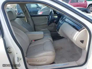 2008 Cadillac DTS w/1SD with VIN 1G6KD57Y98U184304, listed as a IAAI auction lot 41205430 with 177,698 mi miles. Bid and sale history available at carsss.com. Image 5.