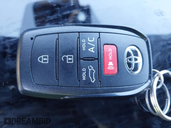 2023 Toyota bZ4X XLE z VIN JTMABACA5PA035744, wystawiony jako IAAI lot #41264742 z przebiegiem 27 792 mil mil oraz . Historia ofert i sprzedaży dostępna na DreamBid. Obrazek 11.