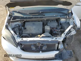 2013 Toyota Sienna SE z VIN 5TDXK3DC1DS353803, wystawiony jako Copart lot #47653545 z przebiegiem 139 032 mil mil oraz Szkoda całkowita • Salvage title. Historia ofert i sprzedaży dostępna na DreamBid. Obrazek 12.