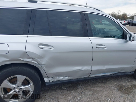 2017 Mercedes-Benz GLS 450 с VIN 4JGDF6EE8HA832064, выставлен на аукционе IAAI как лот 42016947 с пробегом 141 574 миль миль и . История ставок и продаж доступна на DreamBid. Изображение 6.