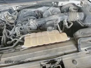 2018 Ford F-150 XL z VIN 1FTMF1CB4JKE40828, wystawiony jako Copart lot #63880405 z przebiegiem 102 605 mil mil oraz Czysty tytuł • Clean title. Historia ofert i sprzedaży dostępna na DreamBid. Obrazek 13.