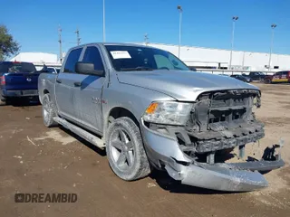 2015 Ram 1500 Express z VIN 1C6RR6KT8FS676045, wystawiony jako IAAI lot #41413137 z przebiegiem Nie podano mil oraz . Historia ofert i sprzedaży dostępna na DreamBid. Obrazek 1.