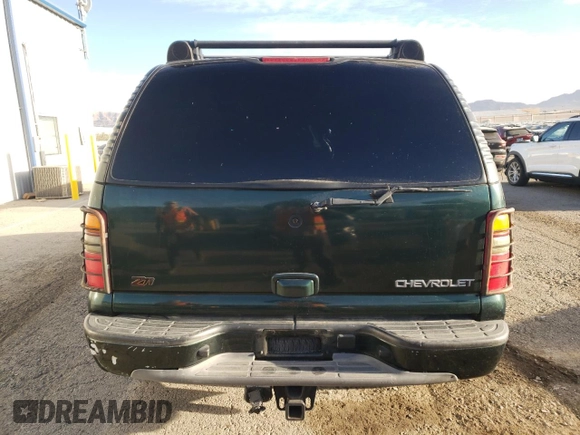 2003 Chevrolet Tahoe Z71 with VIN 1GNEK13TX3R172104, listed as a Copart auction lot 71269504 with 163,168 mi miles and Salvage Title. Bid and sale history available at carsss.com. Image 6.