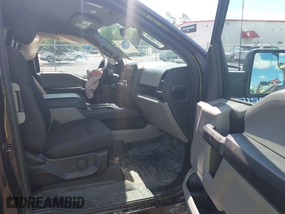 2018 Ford F-150 XL with VIN 1FTEX1EP4JFE00607, listed as a IAAI auction lot 42258768 with 89,273 mi miles and . Bid and sale history available at DreamBid. Image 5.