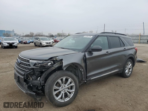 2020 Ford Explorer XLT z VIN 1FMSK8DH4LGB63954, wystawiony jako Copart lot #52494755 z przebiegiem 57 864 mil mil oraz Szkoda całkowita • Salvage title. Historia ofert i sprzedaży dostępna na DreamBid. Obrazek 1.