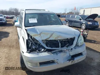2005 Lexus GX 470 with VIN JTJBT20X250085307, listed as a IAAI auction lot 41783340 with 259,386 mi miles. Bid and sale history available at carsss.com. Image 6.