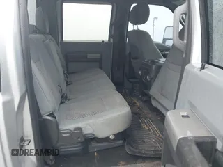 2014 Ford F-250 XL z VIN 1FT7W2BT8EEA01598, wystawiony jako IAAI lot #42258142 z przebiegiem 182 057 mil mil oraz . Historia ofert i sprzedaży dostępna na DreamBid. Obrazek 8.