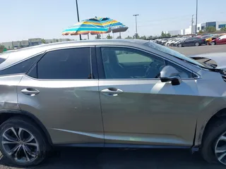 2017 Lexus RX 350 z VIN 2T2ZZMCA3HC041664, wystawiony jako IAAI lot #42379331 z przebiegiem 153 887 mil mil oraz . Historia ofert i sprzedaży dostępna na DreamBid. Obrazek 14.