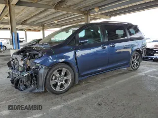 2020 Toyota Sienna SE with VIN 5TDXZ3DC4LS034373, listed as a Copart auction lot 52971635 with 44,421 mi miles and Salvage Title. Bid and sale history available at carsss.com. Image 1.