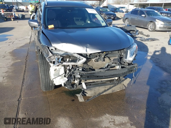 2019 Nissan Rogue SV with VIN KNMAT2MT3KP525060, listed as a IAAI auction lot 41770350 with 123,614 mi miles. Bid and sale history available at carsss.com. Image 6.
