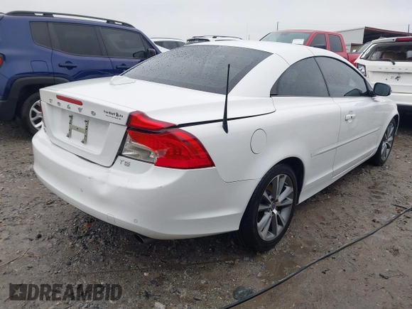 2013 Volvo C70 T5 with VIN YV1672MC9DJ139186, listed as a IAAI auction lot 41541171 with 99,753 mi miles. Bid and sale history available at carsss.com. Image 4.
