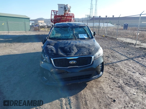 2019 Kia Sorento LX with VIN 5XYPG4A34KG509144, listed as a IAAI auction lot 41747105 with 129,874 mi miles. Bid and sale history available at carsss.com. Image 12.