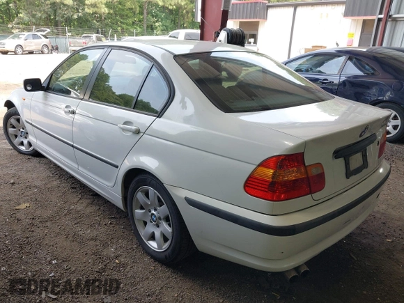 2005 BMW 3 Series 325i with VIN WBAEV33425KX11263, listed as a IAAI auction lot 42656886 with 146,361 mi miles and . Bid and sale history available at DreamBid. Image 3.