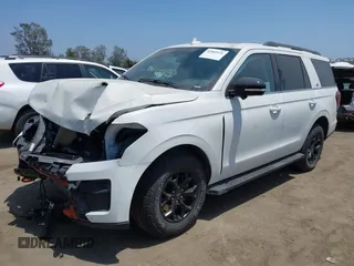 2023 Ford Expedition Timberline with VIN 1FMJU1RGXPEA34504, listed as a IAAI auction lot 42583531 with 18,986 mi miles and . Bid and sale history available at DreamBid. Image 2.