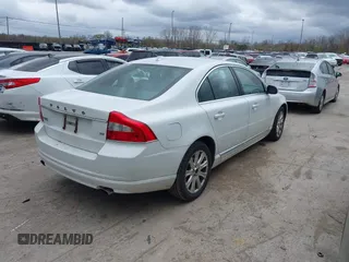 2010 Volvo S80 I6 with VIN YV1982AS0A1118129, listed as a IAAI auction lot 42033536 with 163,623 mi miles. Bid and sale history available at carsss.com. Image 4.