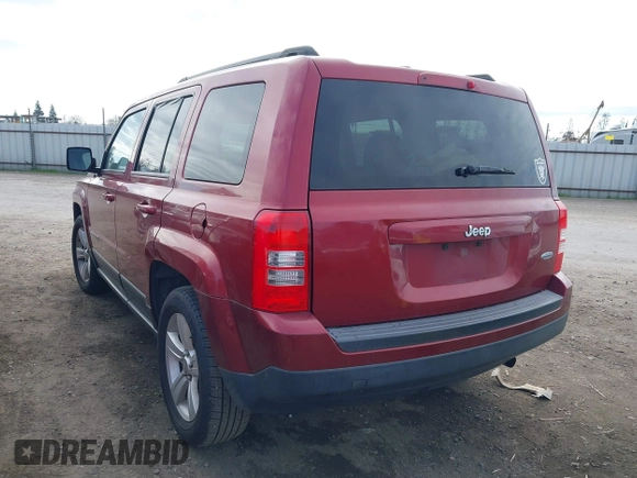 2016 Jeep Patriot Latitude with VIN 1C4NJPFB0GD582527, listed as a IAAI auction lot 41494076 with 166,263 mi miles and . Bid and sale history available at DreamBid. Image 3.