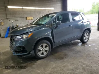 2021 Chevrolet Trax LS z VIN KL7CJNSB1MB336852, wystawiony jako Copart lot #58030405 z przebiegiem 20 908 mil mil oraz Szkoda całkowita • Salvage title. Historia ofert i sprzedaży dostępna na DreamBid. Obrazek 1.