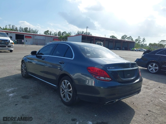2015 Mercedes-Benz C-Class C 300 with VIN 55SWF4JB7FU084505, listed as a IAAI auction lot 41932523 with 1 mi miles. Bid and sale history available at carsss.com. Image 12.