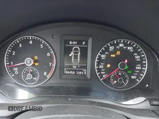 2015 Volkswagen Eos Komfort with VIN WVWBW8AH5FV004034, listed as a IAAI auction lot 41981978 with 106,450 mi miles and . Bid and sale history available at DreamBid. Image 7.