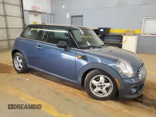2011 MINI Hardtop with VIN WMWSU3C54BT184251, listed as a Copart auction lot 59298135 with 123,864 mi miles and Salvage title. Bid and sale history available at DreamBid. Image 4.