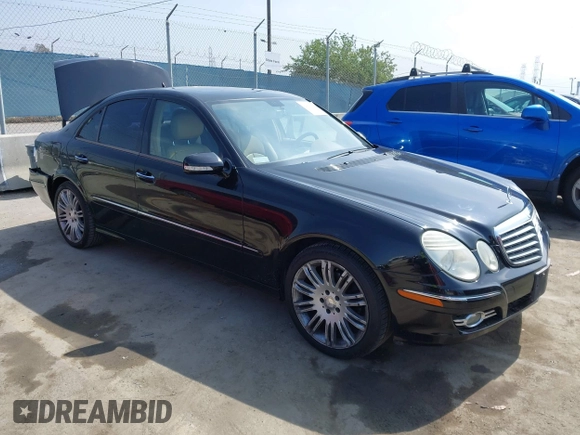 2007 Mercedes-Benz E 350 z VIN WDBUF56X37B065908, wystawiony jako IAAI lot #42347753 z przebiegiem 183 763 mil mil oraz . Historia ofert i sprzedaży dostępna na DreamBid. Obrazek 1.